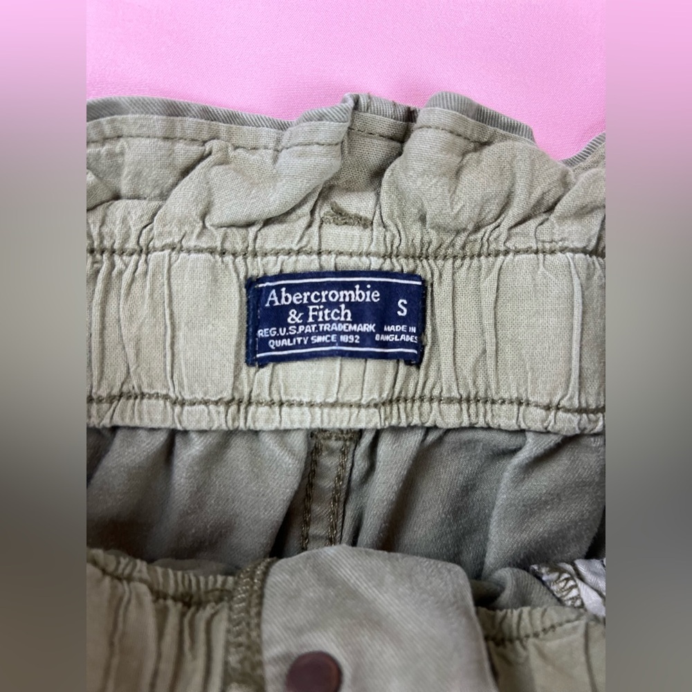 Abercrombie and fitch short size s